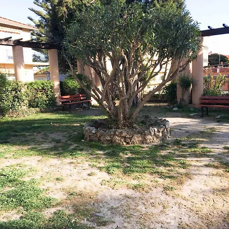 Charming In The Heart Of בית נופש *